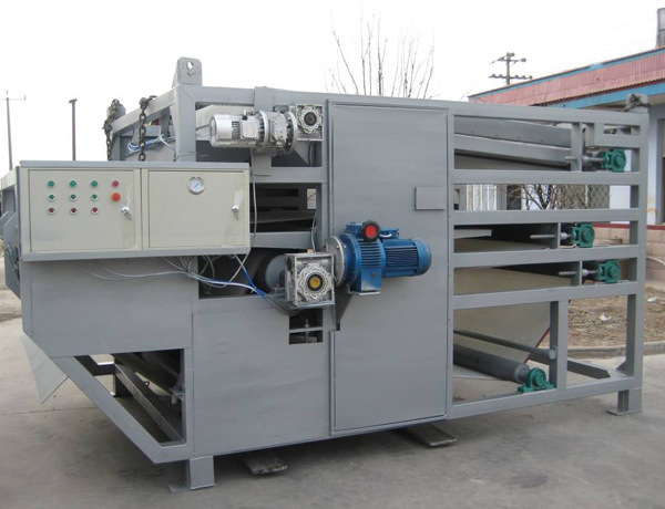 Sludge belt extrusion dewatering machine