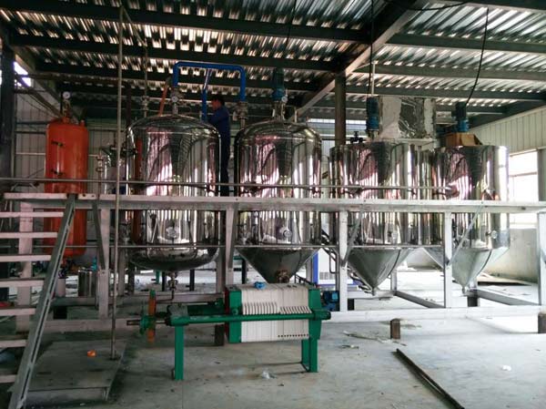 Large-scale flax oil processing machine